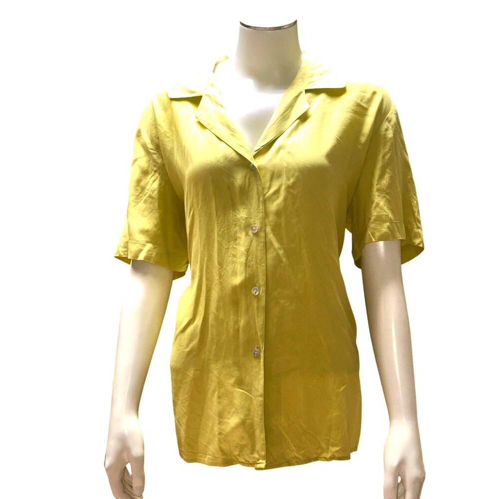 Clio Size Medium Yellow Silk Button Up Blouse Short Sleeve Minimalist City Chic - Picture 2 of 9